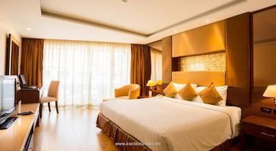 نوا گلد هتل