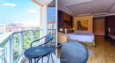 نوا گلد هتل