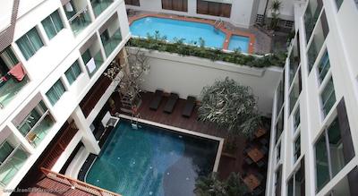 سانشاین هتل اند رزیدنسز