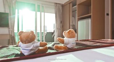 آدلفی پاتایا