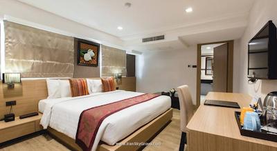 آدلفی پاتایا