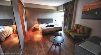 ابایتالیا تاور پلازا