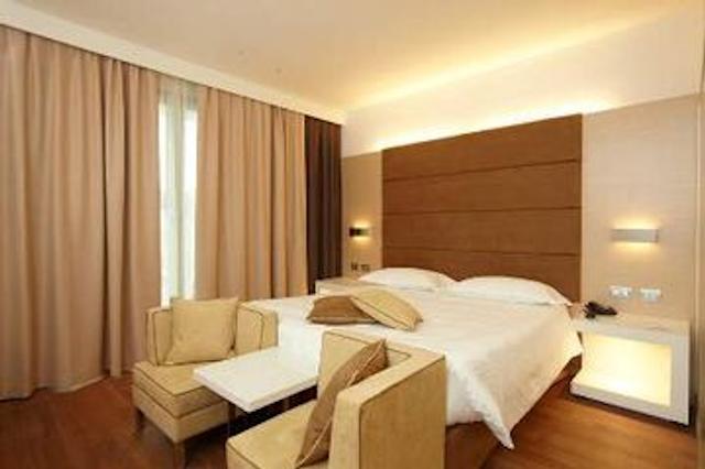 ابایتالیا تاور پلازا