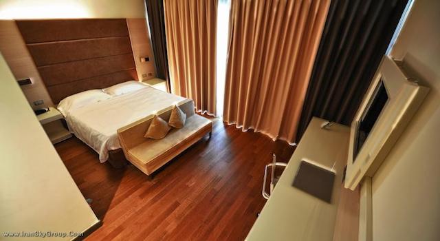 ابایتالیا تاور پلازا