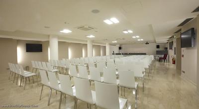 ابایتالیا تاور پلازا