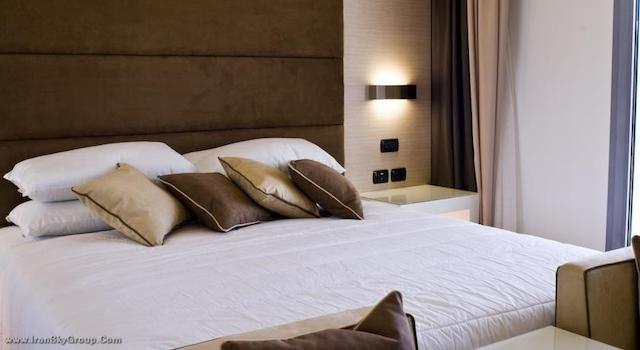 ابایتالیا تاور پلازا