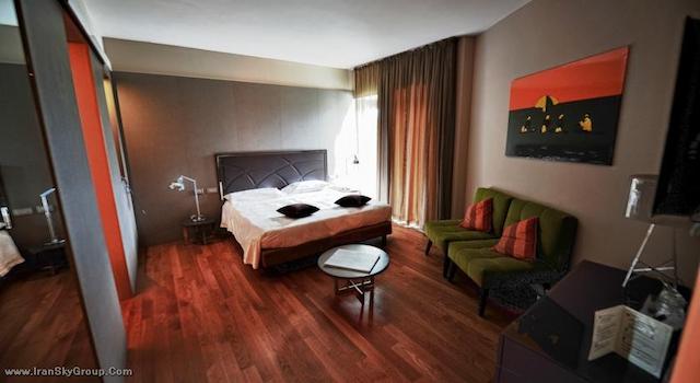 ابایتالیا تاور پلازا