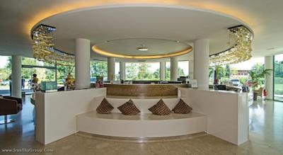 ابایتالیا تاور پلازا