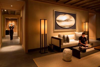 پنینسولا پاریس