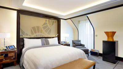 پنینسولا پاریس