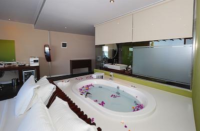 کوم هتل اند اسپا