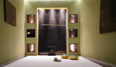 کوم هتل اند اسپا