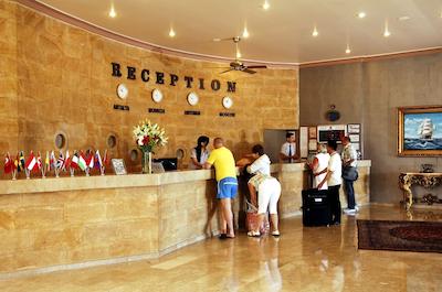 دینلر هتل آلانیا