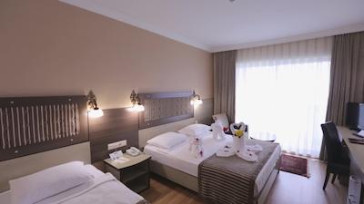 دینلر هتل آلانیا