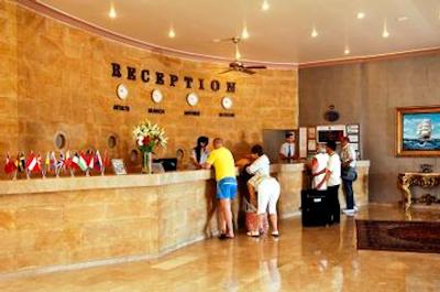 دینلر هتل آلانیا