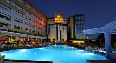 دینلر هتل آلانیا