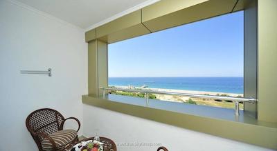 دینلر هتل آلانیا