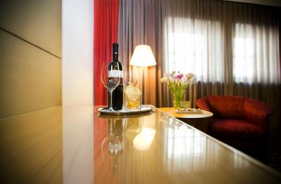 بست وسترن پلاس داس تیگرا