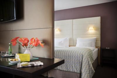 بست وسترن پلاس داس تیگرا