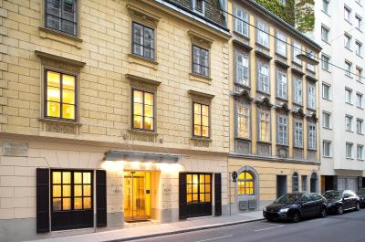 بست وسترن پلاس داس تیگرا