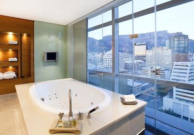 وستین کیپ تاون