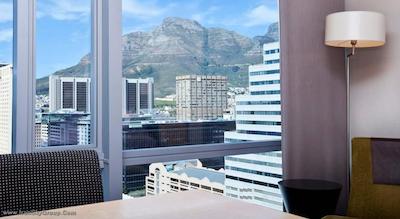 وستین کیپ تاون