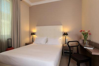 آتن لوتوس هتل