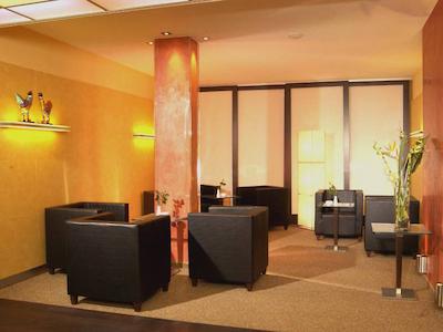 جی هتل هتل اند لیوینگ مونچن-نیمفنبورگ