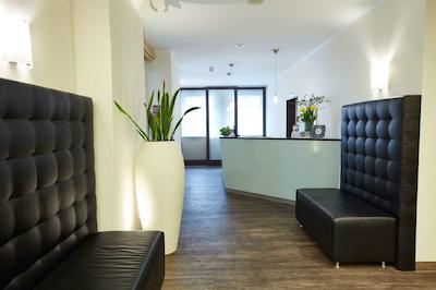 جی هتل هتل اند لیوینگ مونچن-نیمفنبورگ