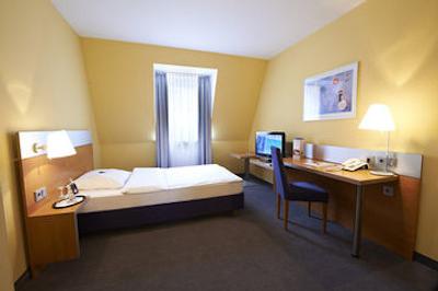 جی هتل هتل اند لیوینگ مونچن-نیمفنبورگ