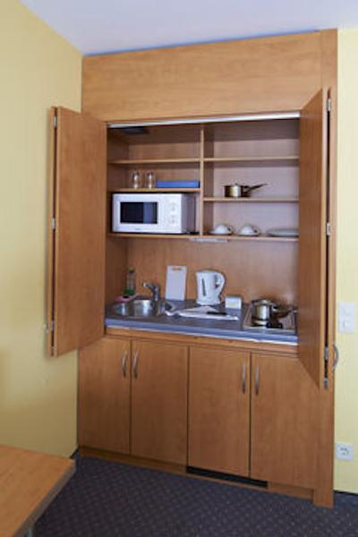 جی هتل هتل اند لیوینگ مونچن-نیمفنبورگ