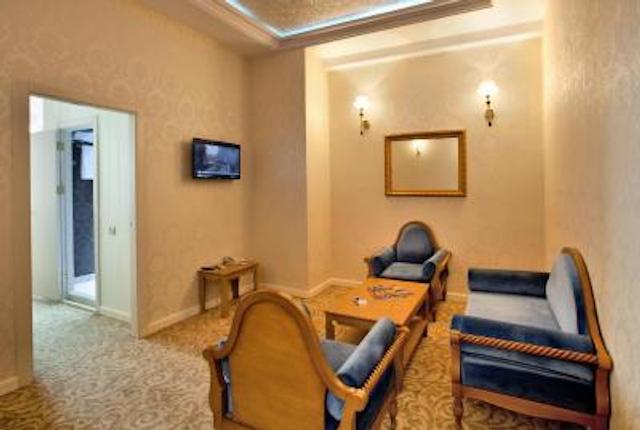 تیاترو بوتیک هتل