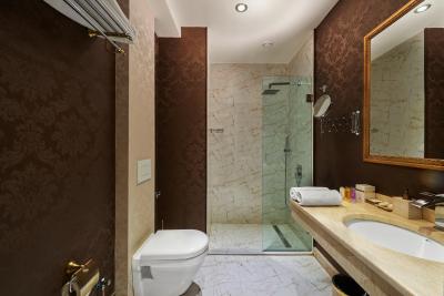 تیاترو بوتیک هتل