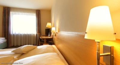 هتل ام موسفلد