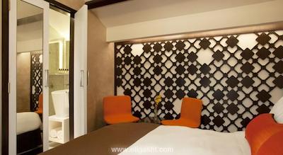 ناومی لیورا