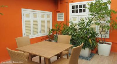 ناومی لیورا