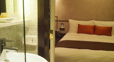 ناومی لیورا