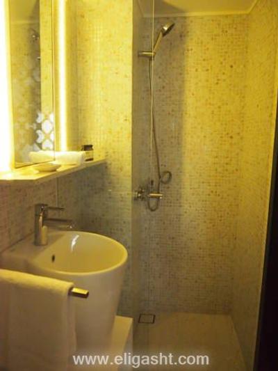 ناومی لیورا