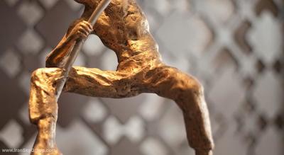 ناومی لیورا