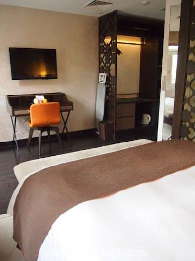 ناومی لیورا