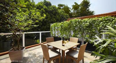 ناومی لیورا