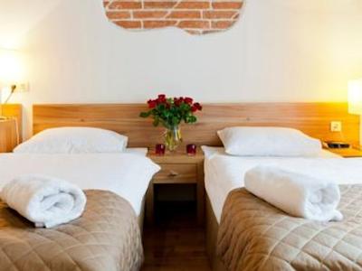 پرگامین اپارتهتل