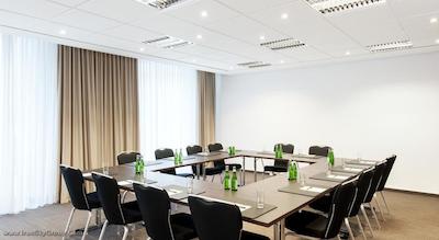 ان اچ کالکشن برلین میته ام چکپوینت چارلی