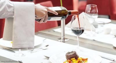 ان اچ کالکشن برلین میته ام چکپوینت چارلی