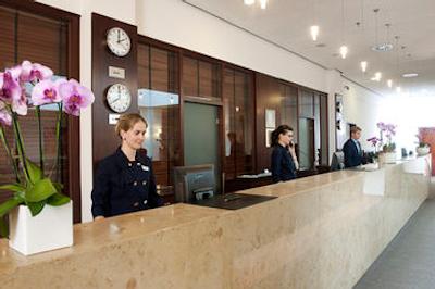 ان اچ کالکشن برلین میته ام چکپوینت چارلی