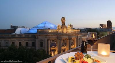 ان اچ کالکشن برلین میته ام چکپوینت چارلی