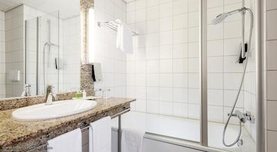 ان اچ کالکشن برلین میته ام چکپوینت چارلی