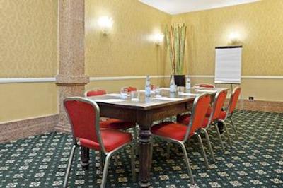 اس اچ جی هتل ساتولو ورونا