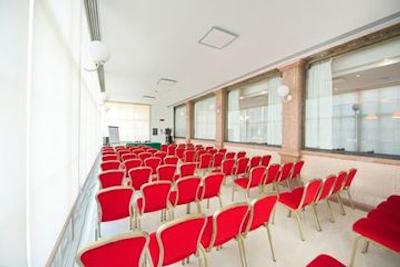 اس اچ جی هتل ساتولو ورونا