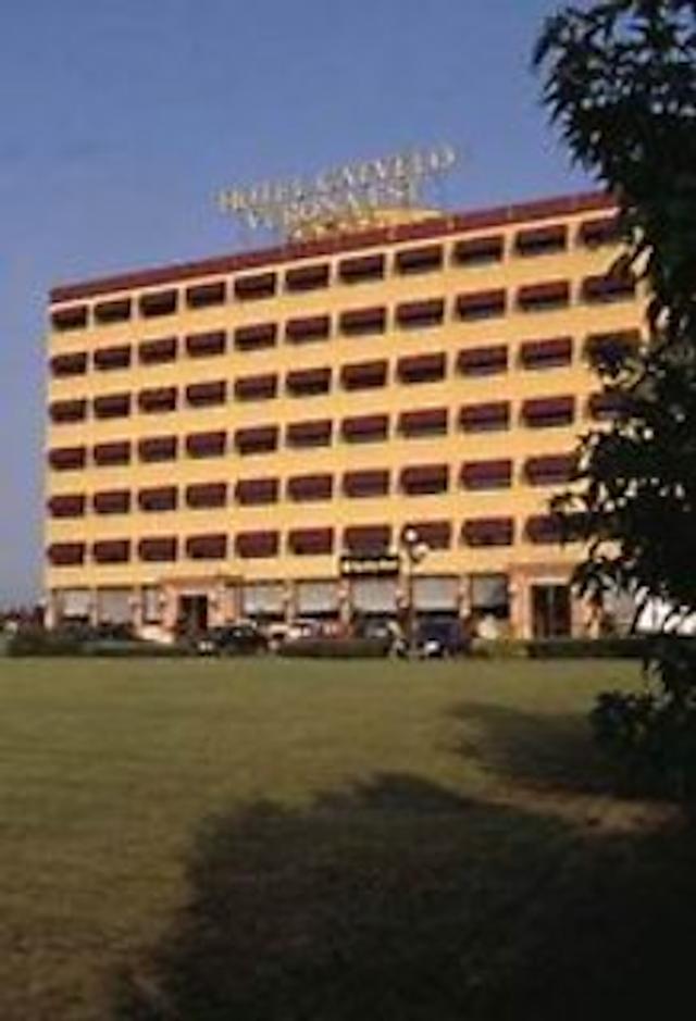 اس‌ اچ‌ جی هتل ساتولو ورونا